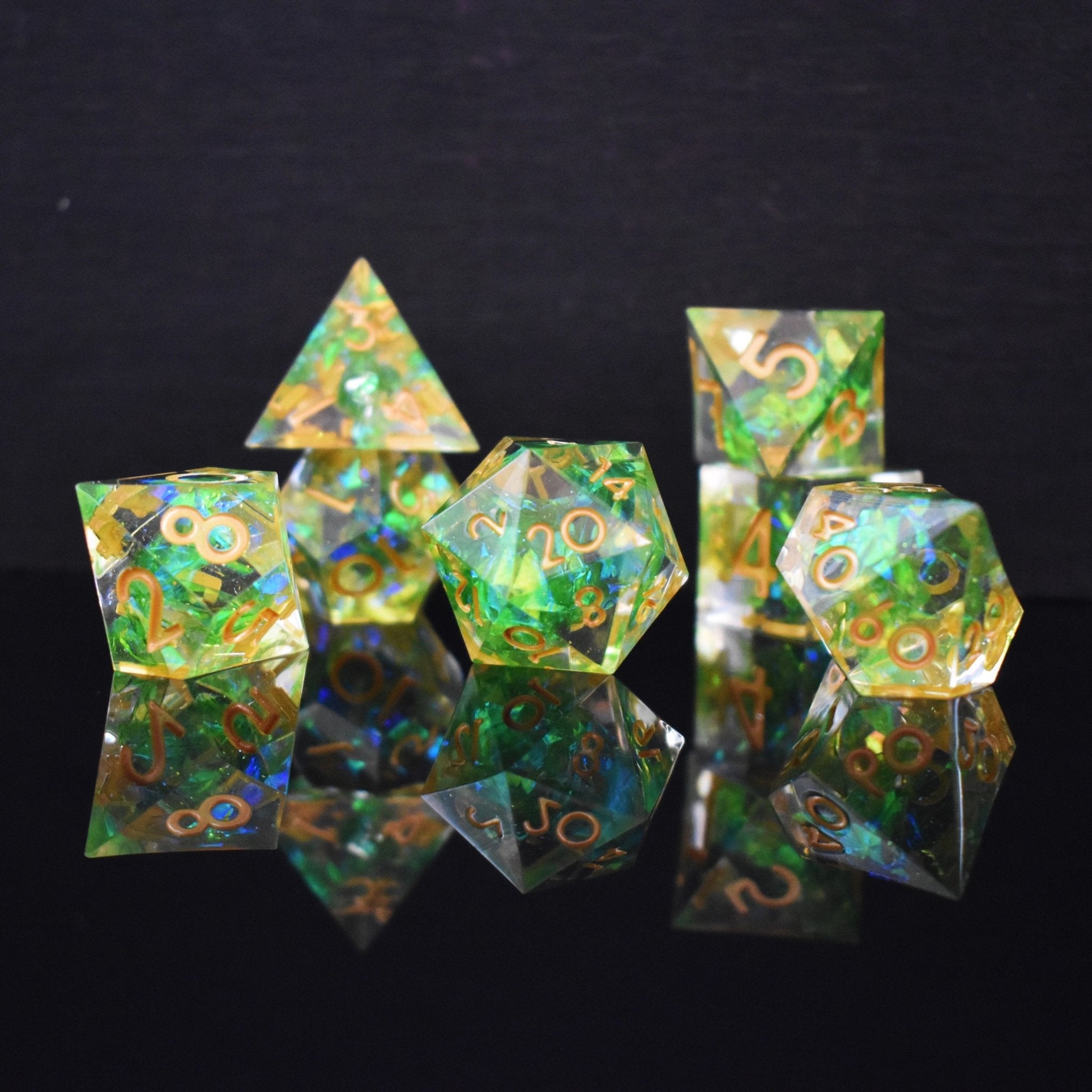 Acid Arrow Sharp - Edged Resin Dice Set - Misty Mountain Gaming - 1