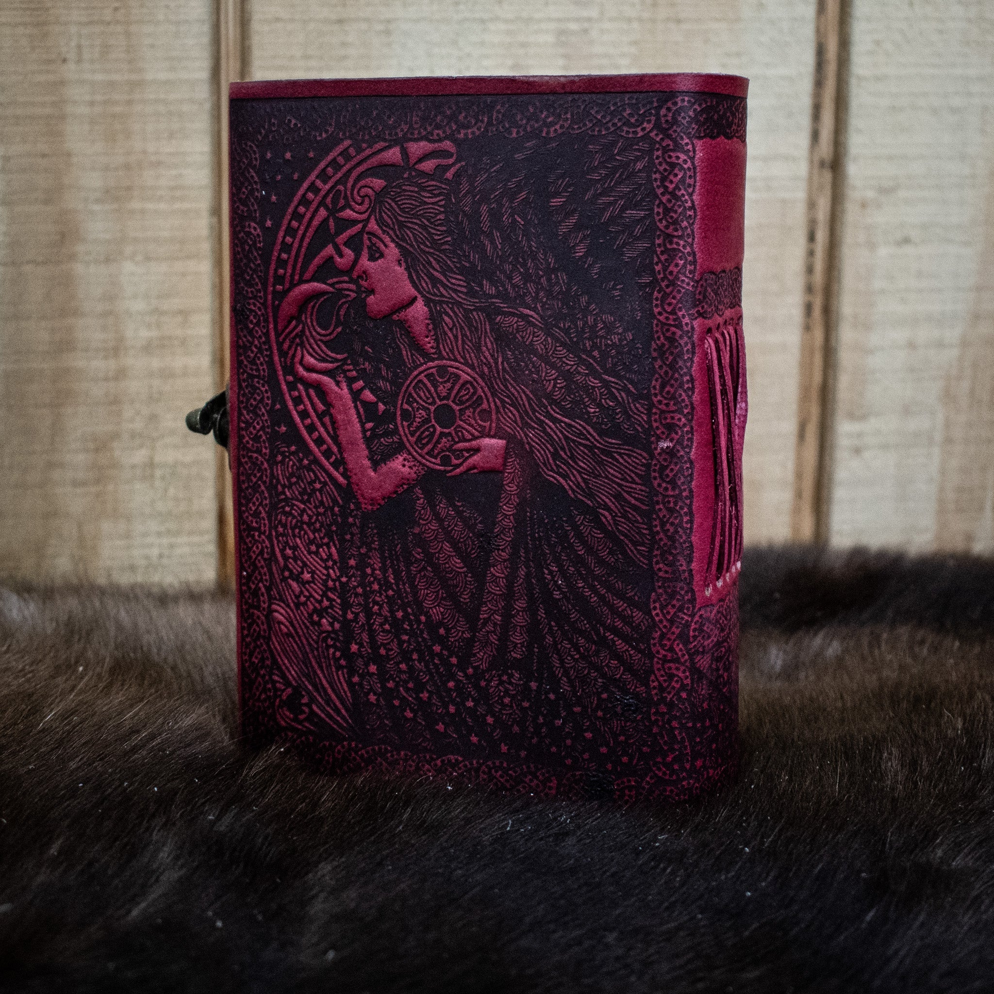 "Celtic Angel" Leather Journal - Misty Mountain Gaming - 8