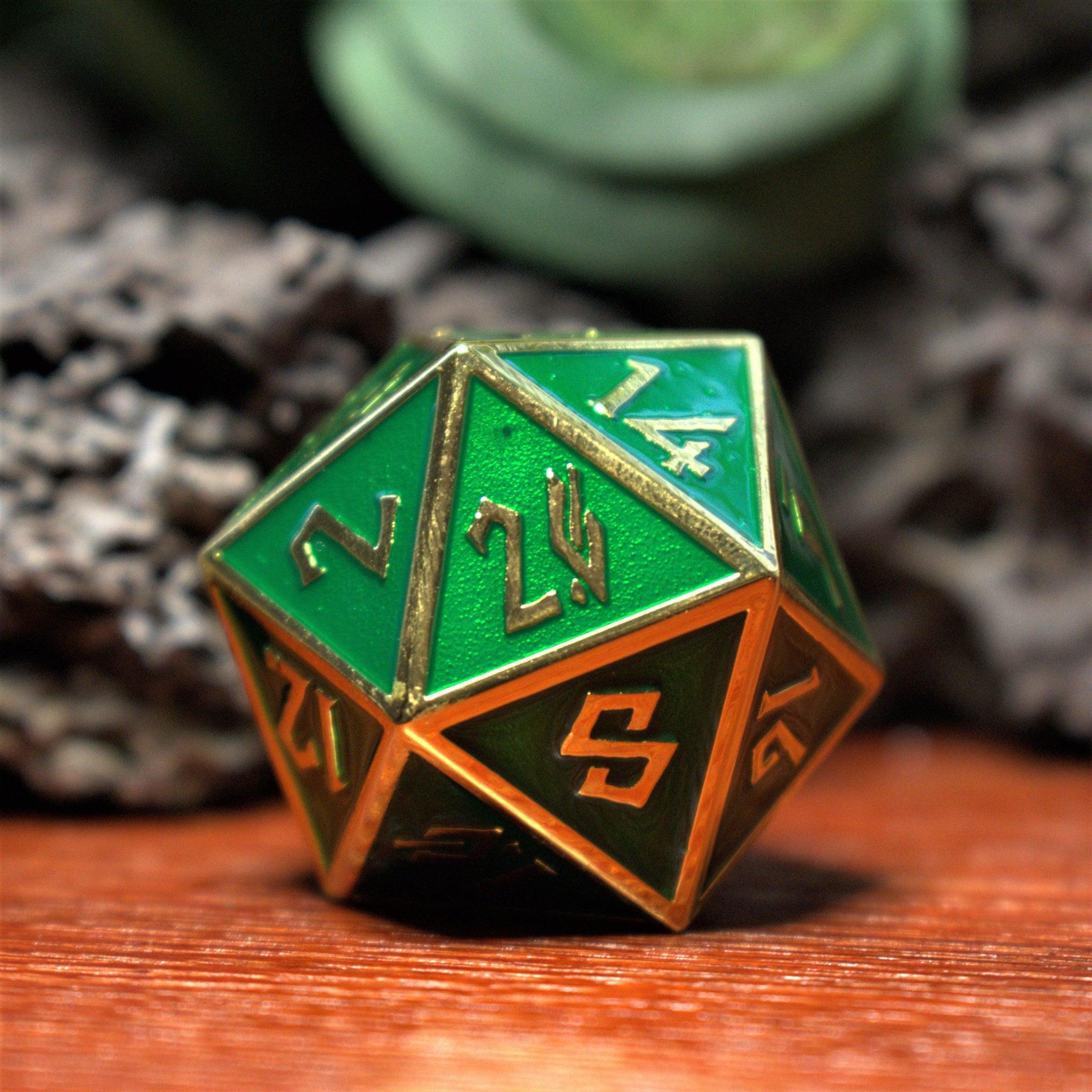 Emerald & Gold Metal 35mm D20 - Misty Mountain Gaming - 1