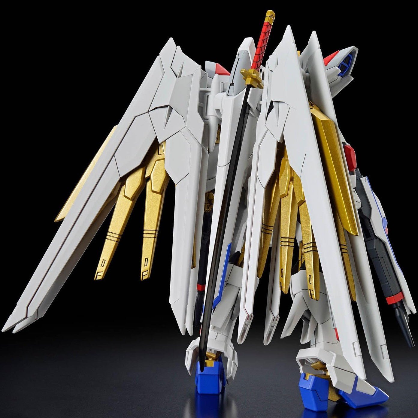 Mobile Suit Gundam Seed Mighty Strike Freedom High Grade Model Kit - Bandai - 2
