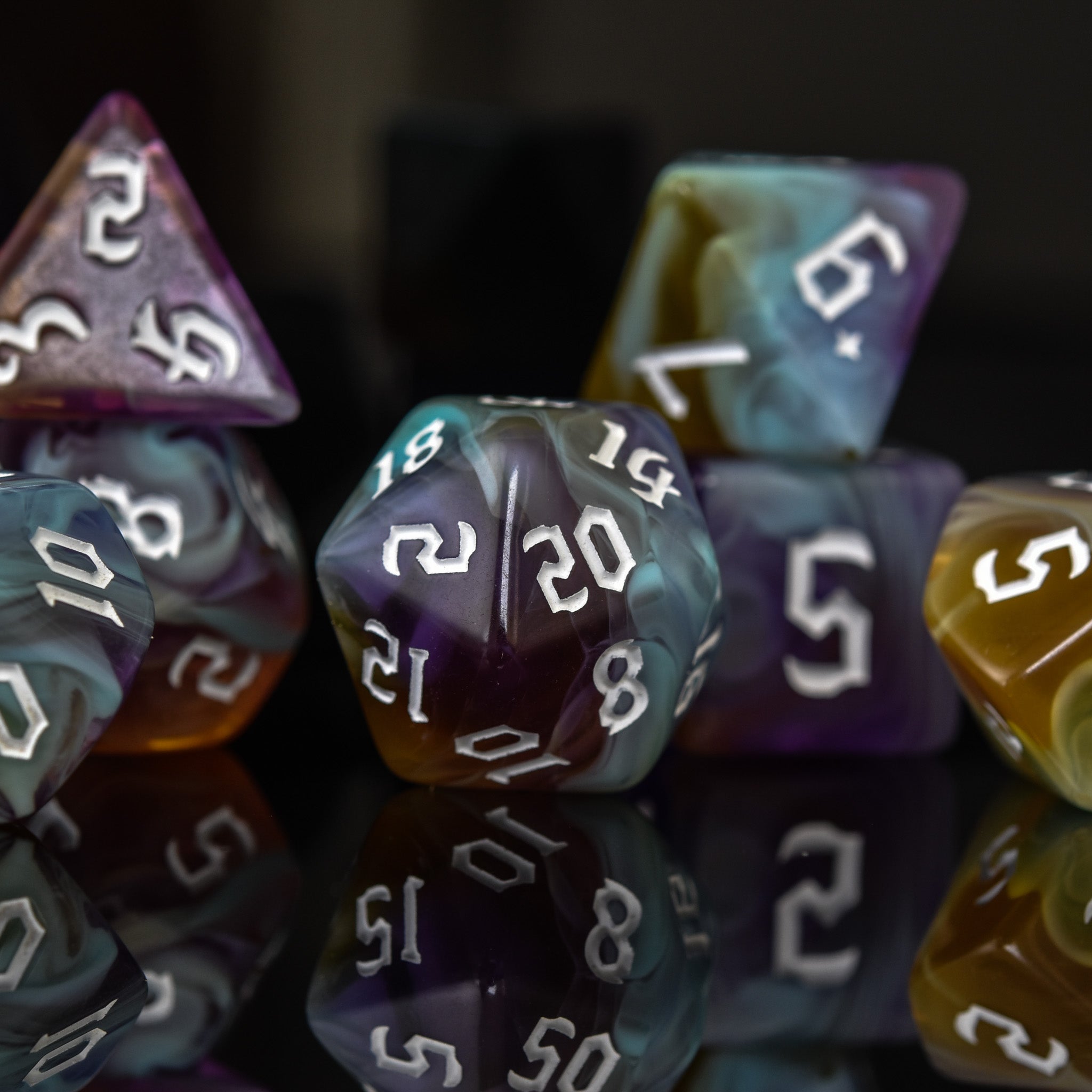 Paladin Class Acrylic Dice Set - Misty Mountain Gaming - 2