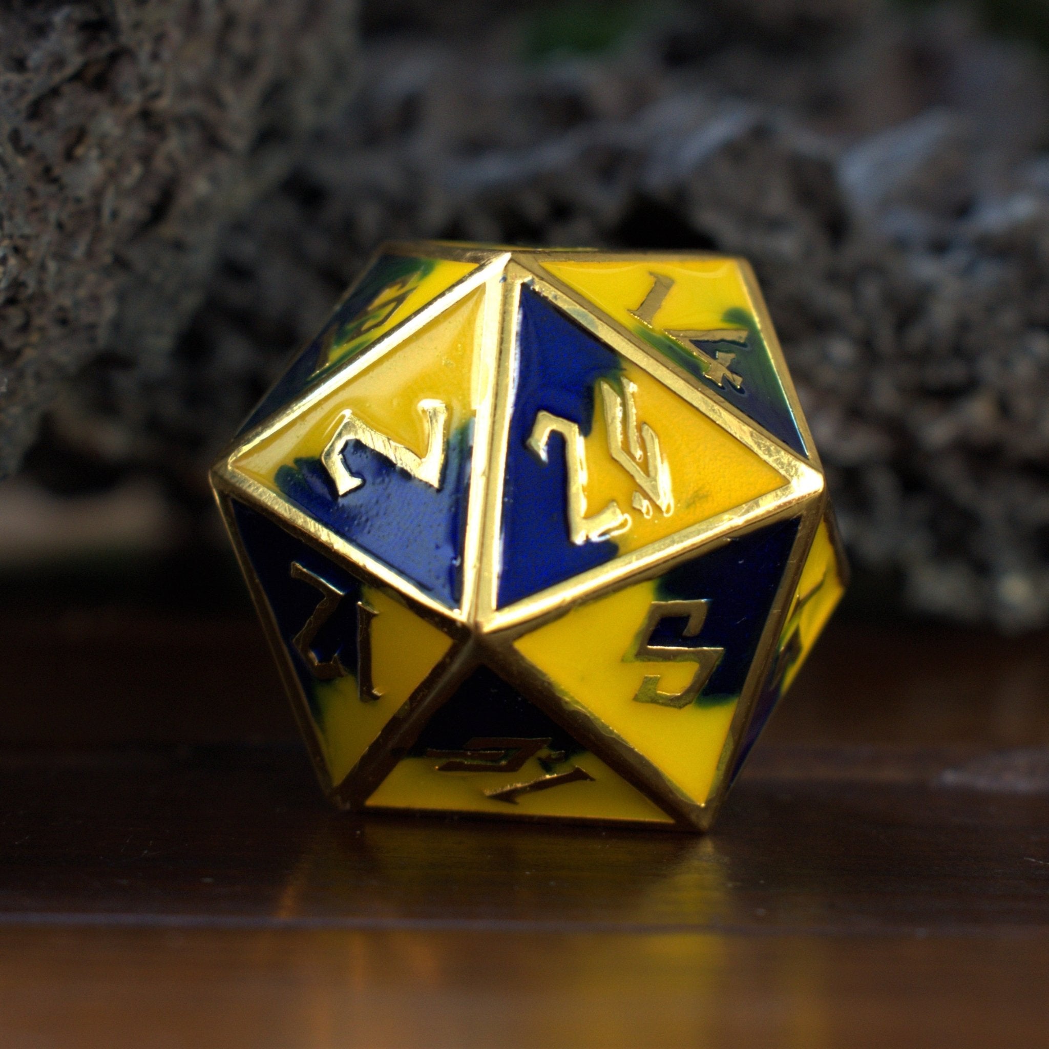 Pretty Birb Metal 35mm D20 - Misty Mountain Gaming - 1