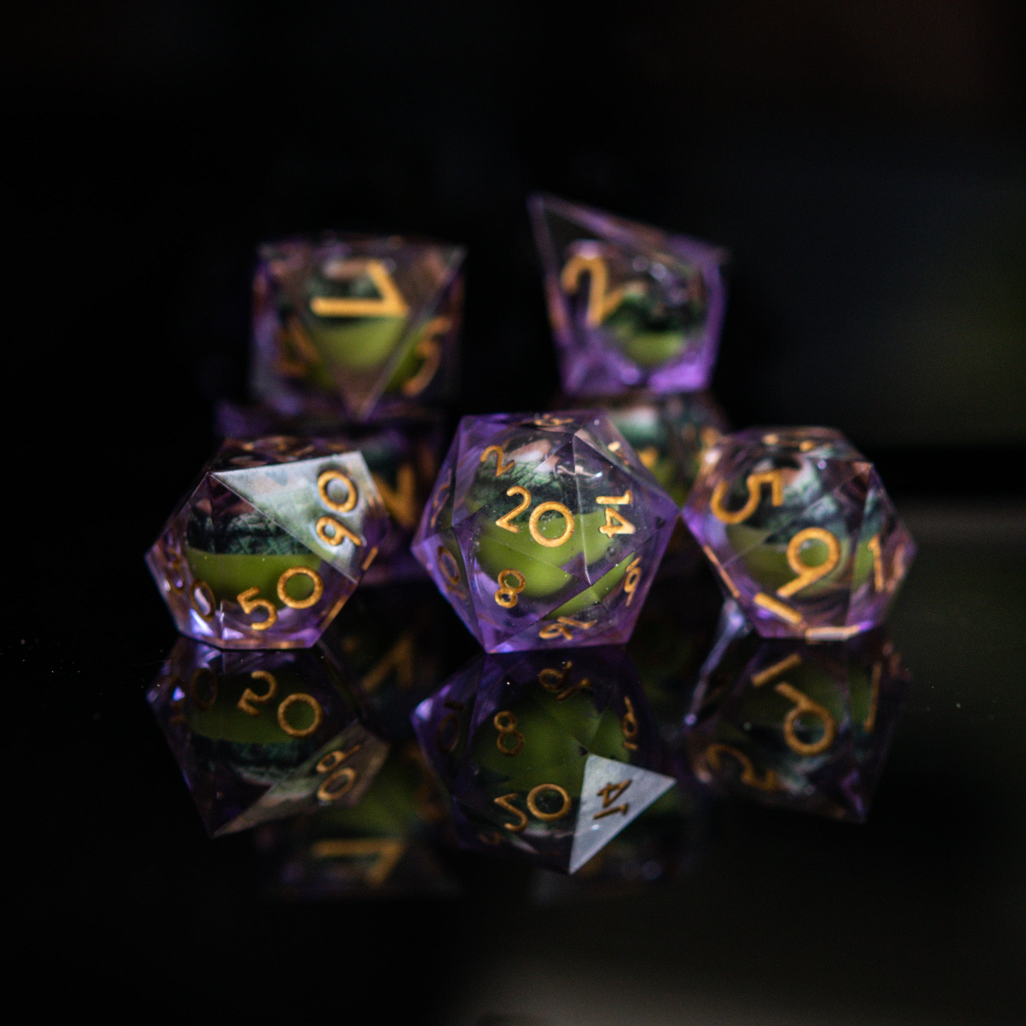 Reptilian Purple Liquid Core Dice Set - Misty Mountain Gaming - 1