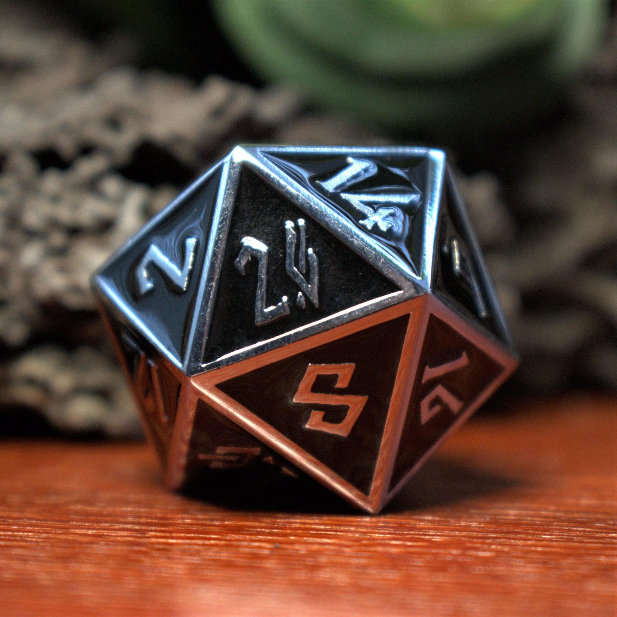 Silver and Shadow Metal 35mm D20 - Misty Mountain Gaming - 1