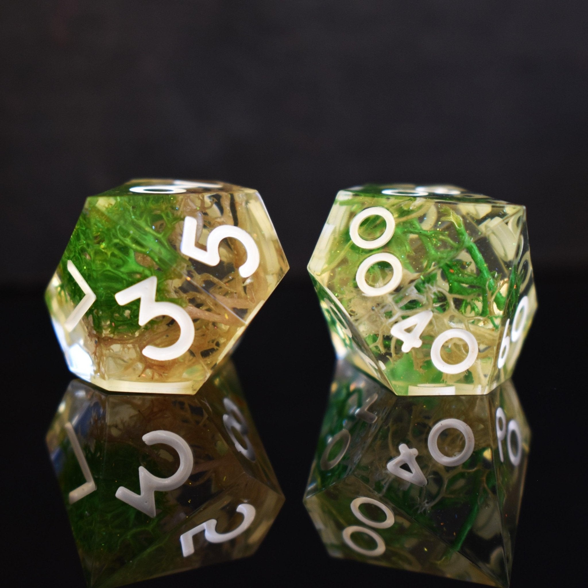 Thorn Whip Sharp - Edged Resin Dice Set - Misty Mountain Gaming - 5