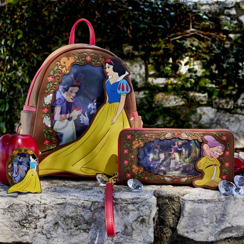 Snow White Lenticular Princess Series Mini Backpack - Loungefly - 3